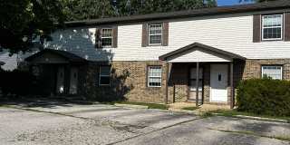 403 Country Villa Lane Gallery 1