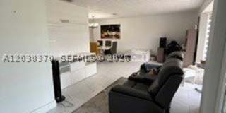 209 42nd St. Gallery 5