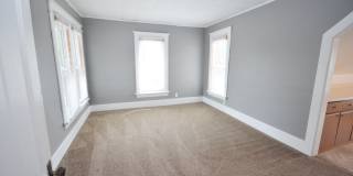 Gorgeous home on corner lot with fenced yard! Gallery 15