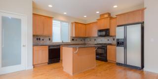 Lovely 4 BD* 2.5 BA* Single Family Home Located Near Quatama MAX Station, Tanasbourne Mall & Orenco! Gallery 4