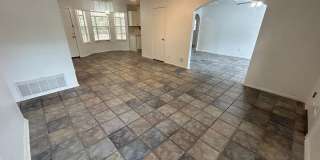 **APPLICATION RECEIVED** *MOVE IN SPECIAL* Tucked Away on a Cul-de-Sac | 3-Bedroom San Antonio Home! Gallery 7