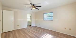 GULF GATE SARASOTA! OUTSTANDING 3 BEDROOM/2 BATH HOME WITH EXTRA LARGE YARD! Gallery 21