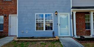 2 BR 2 BA Townhose Gallery 1