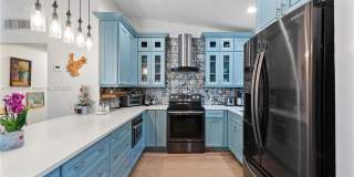 2900 Whitehead Street Gallery 1