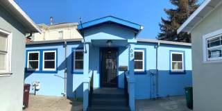 UPDATED 1000 sf 2 BR/1BA Oak Center/West Oakland Cottage Minutes from Emeryville, Downtown, 80, 580, 880, 980 Fwy's UPDATED 1000 sf 2 BR/1BA Oak Center/West Oakland Cottage Minutes from Emeryville, Downtown, 80, 580, 880, 980 Fwy's Gallery 1