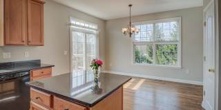 42451 MAGELLAN Square Gallery 16