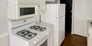 3708-3714 North Sheffield Gallery 16