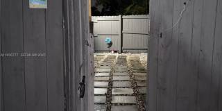 2315 Cleveland St Gallery 8