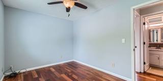 ***$500 Off First Months Rent** Remodeled 4 Bedroom 2 Bath House In Louisville! Gallery 20