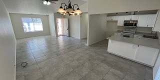 3BR 2Ba Remodeled with Yard and Garage Gallery 6