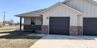 796 NE 4th Street Gallery 1