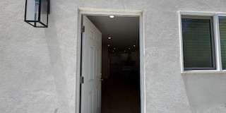 818 3/4 E. 87th  Pl. Gallery 1