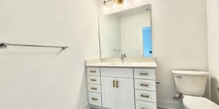 5007 Nimes Road Gallery 41