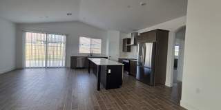 5 BR 3 BA home available now Gallery 4