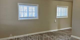 3605 1/2 E 16th St- 3605 1/2 E 16th St- Gallery 5