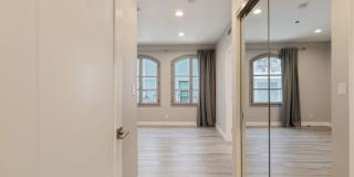 9249 Burton Way Gallery 5