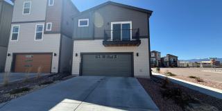 Low Maintenance Split Level Beauty 80922 Gallery 5