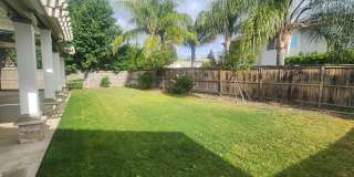 5 Bedroom Home Behind the Gate of Wisteria Place Gallery 24