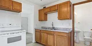$1,200 | 1 Bedroom 1 Bath | Slab | W&D |Central A/C| Back deck| Large yard Gallery 8