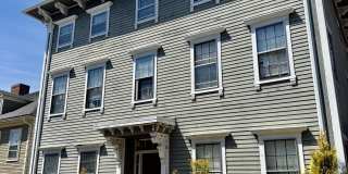 40 Bowen Street - Unit 2 Gallery 1