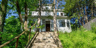 614 Ackerman Avenue - Available 6/1/27 - Large Single Family Home Gallery 1