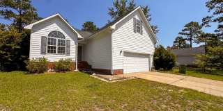 Charming 3 Bed 2 Bath Plus Bonus Room in Raeford Gallery 1