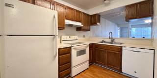 Manors of Bryn Mawr 2 Bed 2 Bath Condo AVAILABLE NOW! Manors of Bryn Mawr 2 Bed 2 Bath Condo AVAILABLE NOW! Gallery 6
