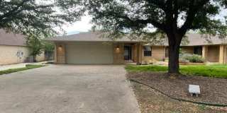 609 Williamsburg Court Gallery 1