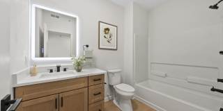 Madden's Pointe Gallery 9