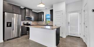 2 Bed / 2.5 Bath Home Available in Dignowity Hill Historic District Gallery 10