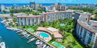 2731 NE 14th Street Causeway unit: 412 Gallery 1