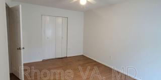 3220 S 28th Street Gallery 16