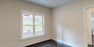 Awesome 5 bed 2 bath in Mission Hill..... Gallery 12