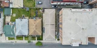 434 E Broadway Gallery 20