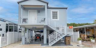 325 Calusa St Gallery 1