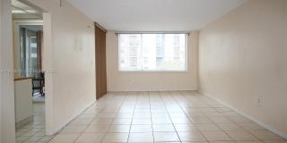 17890 W Dixie Hwy 519 Hwy Gallery 1