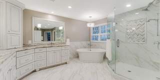 7814 CROWNHURST CT Gallery 24