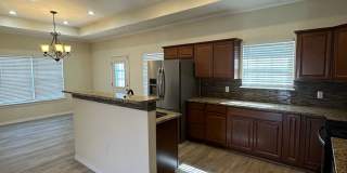 Stunning and Spacious 4 Bed Home! Parkview School District! Gallery 10