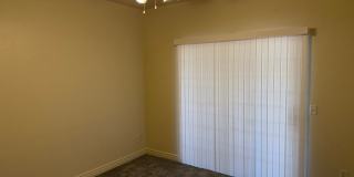wonderful 3 bedroom townhome with a great location! Gallery 19