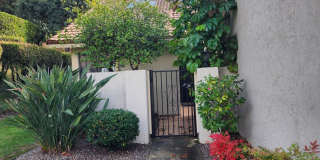 BEAUTIFUL TWO BED, TWO BATH HOME! 55+ COMMUNITY Gallery 4