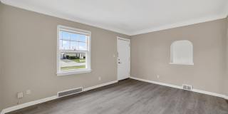 17208 LIPTON AVE Gallery 5