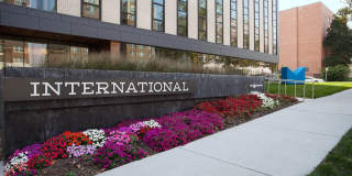 International Gallery 12