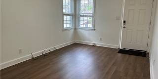 1506 E 50th Street Gallery 4