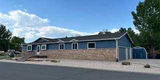 Spacious 3BR Duplex w/ Garage, Workshop, Large Backyard & Patio Gallery 1
