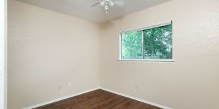 Awesome 3 Bedroom house in Anderson Mill with 2 Car Garage! Gallery 10