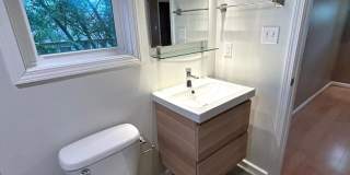 East Asheville - Contemporary Bungalow Gallery 24