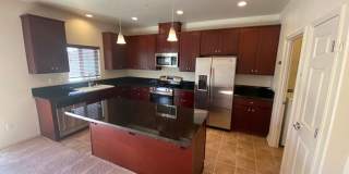 Like New 4 Bedroom Home in Heritage Square Like New 4 Bedroom Home in Heritage Square Gallery 6
