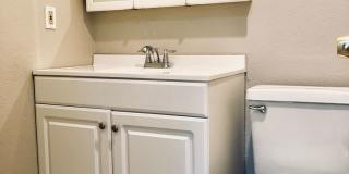 Highly Desirable Corner End-Unit in the Fairwood Area of Renton! Gallery 10
