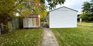 For Rent: 912 S Penn St. Cozy 3-Bedroom Home with a fenced in yard & detached garage! Washer & Dryer Hookups! Section 8 Approved! Gallery 24