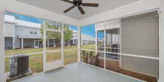 Spacious 3 Bedroom Townhouse with Community Pool! Gallery 32
